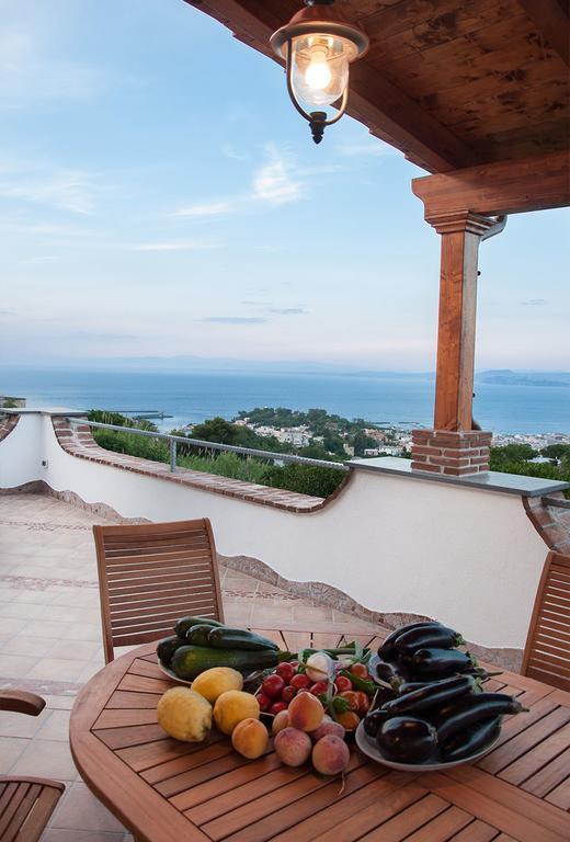 ايسكيا Relais Maison De Charles المظهر الخارجي الصورة